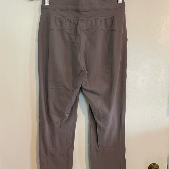 Lululemon Ready to Rulu Jogger | Size 4 - Picture 3 of 5